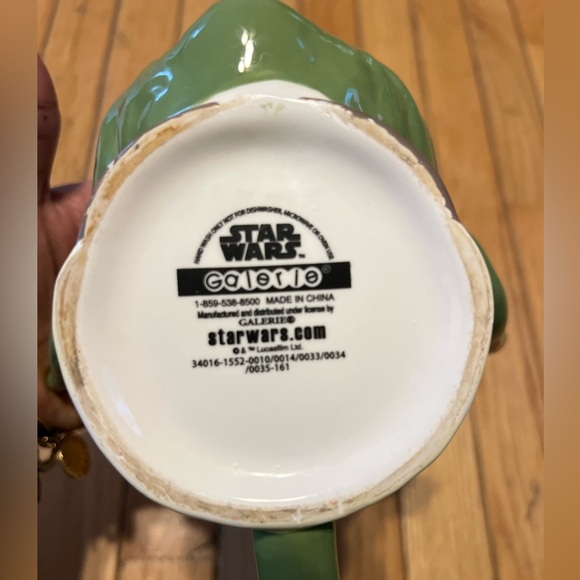 Yoda star wars galerie Head coffee mug 3D Green FLAW Tiny Chip Shown In Photo - Picture 5 of 5